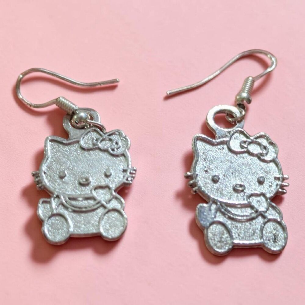 Cute Kitty Cat Dangle Earrings, Kawaii Silver Tone Earrings, Y2K Anime Aesthetic